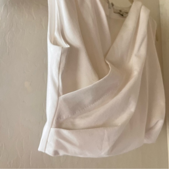 🚨SOLD🚨BANANA REPUBLIC “Cotton Wrap Crop Top” in White: Sz XS - Picture 7 of 9